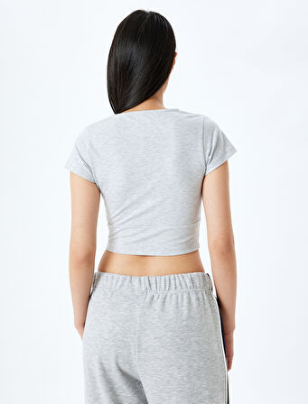 V Yaka Kısa Kollu Crop Slim Fit Spor Tişört