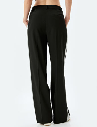 Cepli Düz Bol Paça Yanları Şerit Detaylı Kumaş Pantolon