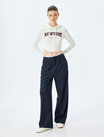 Uzun Kollu Slim Fit Fitilli Baskılı Kapüşonlu Crop Tişört 