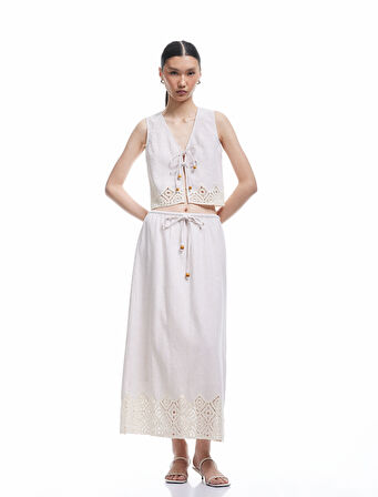 Keten Karışımlı Önden Bağlamalı Kroşe Detaylı Crop Yelek