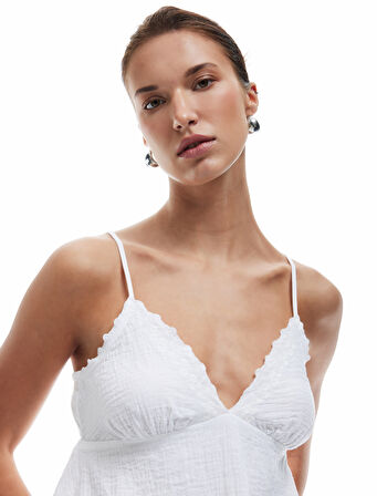 Pamuklu V Yaka Brodeli Müslin Askılı Bluz