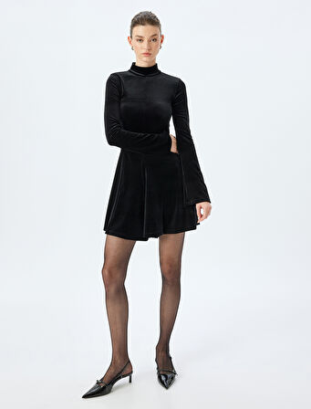 Slim Fit Uzun Kollu Dik Yaka Mini Kadife Elbise 