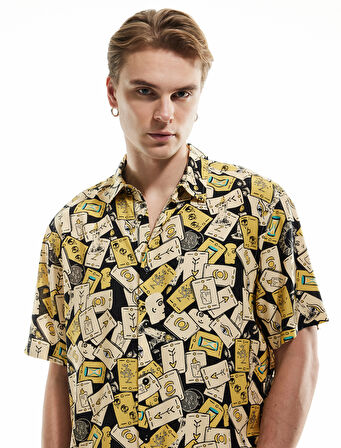 Düğmeli Viskon Regular Fit Kısa Kollu Desenli Gömlek