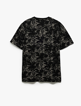 Bisiklet Yaka Regular Fit Kısa Kollu Pamuklu Yaprak Baskılı Tişört