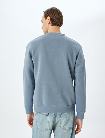 Bisiklet Yaka Pamuk Karışımlı Şardonlu Kelebek Baskılı Sweatshirt