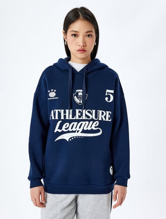 Şardonlu Kapüşonlu Kolej Baskılı Oversize Sweatshirt