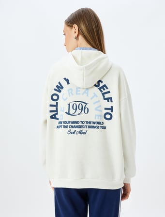 Arkası Baskılı Sloganlı Şardonlu Rahat Kalıp Kapüşonlu Sweatshirt