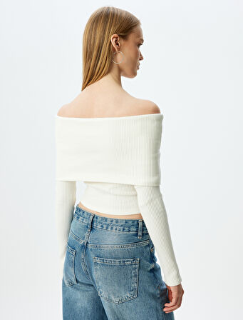 Uzun Kollu Omzu Açık Madonna Yaka Slogan Baskılı Fitilli Slim Fit Tişört