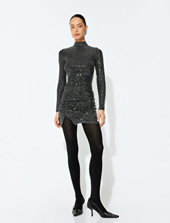 Uzun Kollu Dik Yaka Drape Detaylı Yırtmaçlı Pul Payetli Mini Elbise