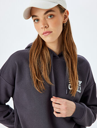 Arkası Baskılı Kapüşonlu Oversize Sweatshirt