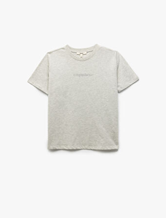 Bisiklet Yaka Kısa Kollu Baskılı Kadın Tişört