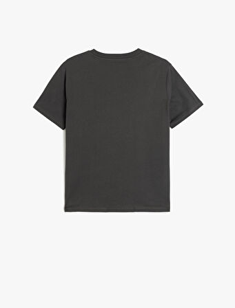 Pamuklu Kısa Kollu Bisiklet Yaka Yıldız Detaylı Taşlı Tişört