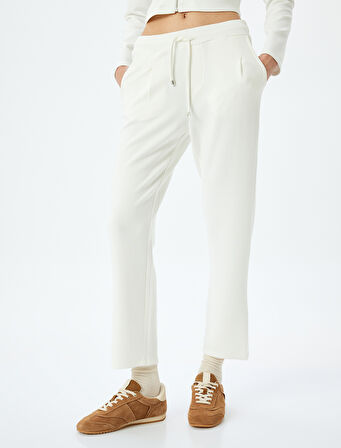 Rahat Kalıp Havuç Kesim Cepli Viskon Eşofman Pantolon