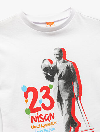 Pamuklu Kısa Kollu Bisiklet Yaka Atatürk ve 23 Nisan Baskılı Tişört
