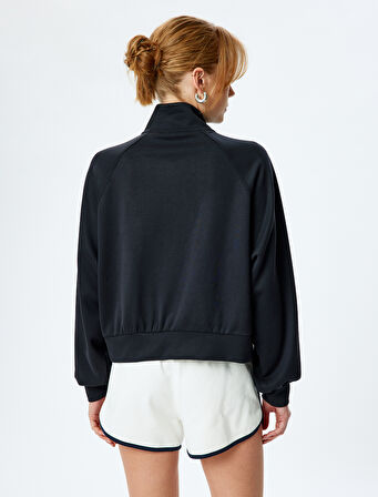 Rahat Kalıp Uzun Kollu Yarım Fermuar Detaylı Modal Kumaş Sweatshirt