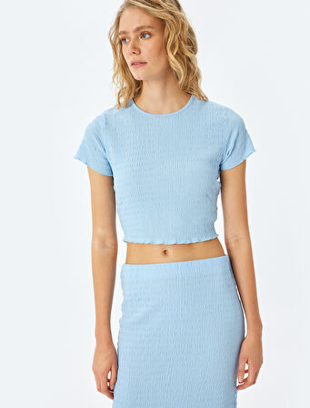 Bisiklet Yaka Kısa Kollu Slim Fit Dokulu Crop Tişört