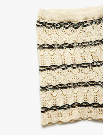 Pamuklu Örgü Detaylı Ajurlu Triko Şort