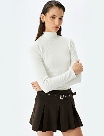 Slim Fit Dik Yaka Uzun Kollu Dokulu Body