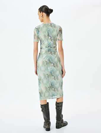 Soyut Desenli Drape Detaylı Kısa Kollu Bisiklet Yaka Slim Midi Boy Elbise