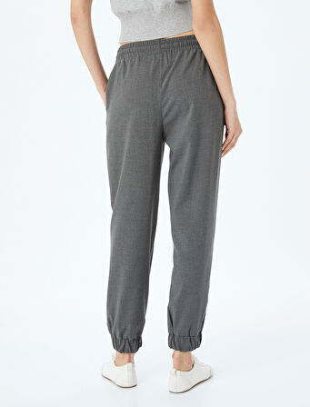 Beli Bağlamalı Cepli Jogger Pantolon