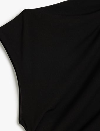 Krep Scuba Kumaş Drape Detaylı Dik Yuvarlak Yaka Kolsuz Mini Elbise