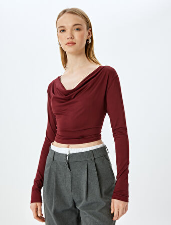 Uzun Kollu Degaje Yaka Slim Fit Tişört