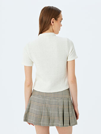 Düğme Detaylı Cepli Bisiklet Yaka Kısa Kollu Triko Hırka