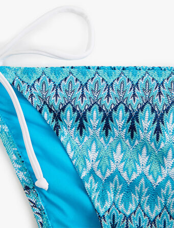 Astarlı Yanları Bağlamalı Desenli Bikini Altı