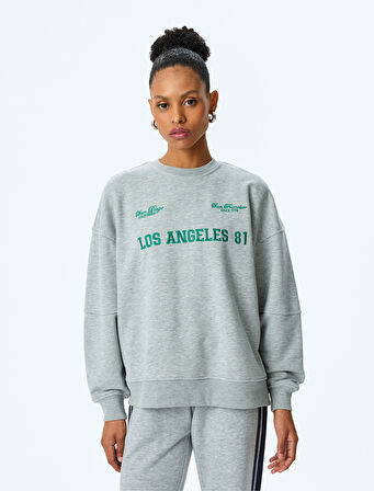 Bisiklet Yaka Pamuk Karışımlı İşlemeli Dikiş Detaylı Oversize Sweatshirt