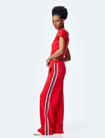 Beli Bağlamalı Yanları Şerit Detaylı Geniş Paça Eşofman Altı