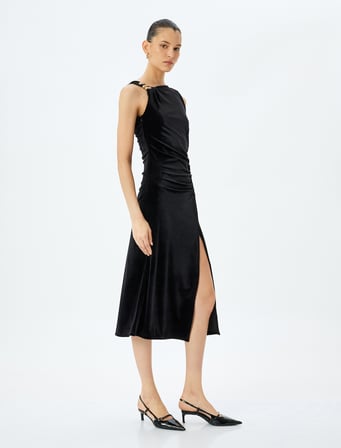 Drapeli Yırtmaçlı Slim Fit Midi Asimetrik Yaka Kadife Elbise
