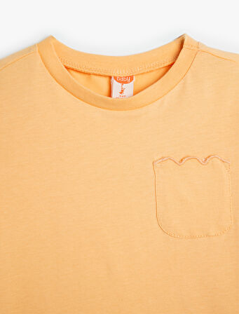 Pamuklu Bisiklet Yaka Kısa Kollu Cep Detaylı Basic Tişört