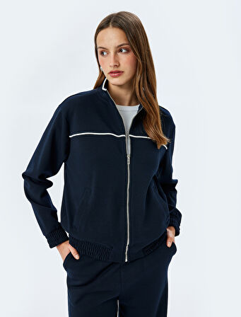 Uzun Kollu Rahat Kalıp Fermuarlı Dik Yaka Sweatshirt