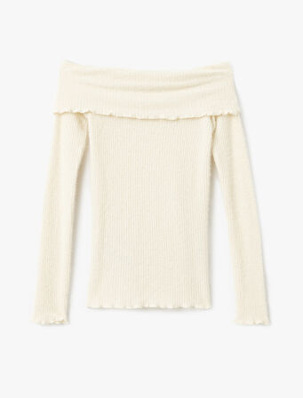 Madonna Yaka Omzu Açık Uzun Kollu Yırtmaç Detaylı Tişört