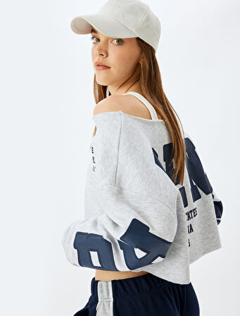 Arkası Baskılı Kayık Yaka Crop Oversize Sweatshirt