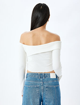 Omzu Açık Madonna Yaka Slim Fit Crop Uzun Kollu Tişört