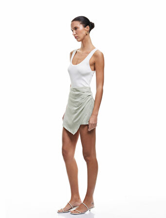 Modal Kumaş Drape Detaylı Kruvaze Mini Şort Etek