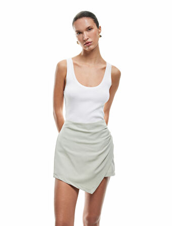 Modal Kumaş Drape Detaylı Kruvaze Mini Şort Etek