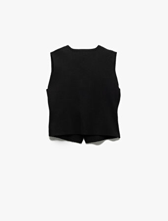 V Yaka Düğmeli Kolsuz Triko Yelek