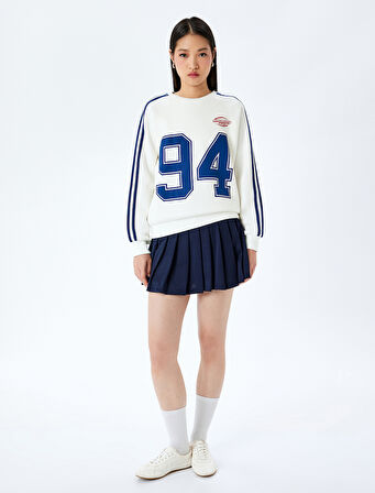 Şardonlu Biyeli Bisiklet Yaka Kolej Baskılı Uzun Kollu Sweatshirt