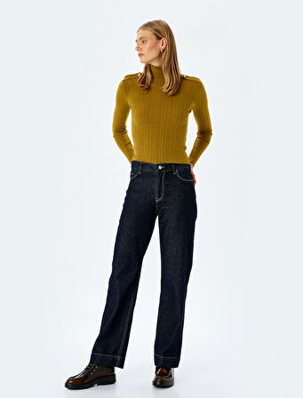 Apolet Detaylı Balıkçı Yaka Uzun Kollu Triko Kazak