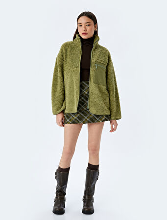 Dik Yaka Fermuarlı Cep Detaylı Peluş Oversize Sweatshirt
