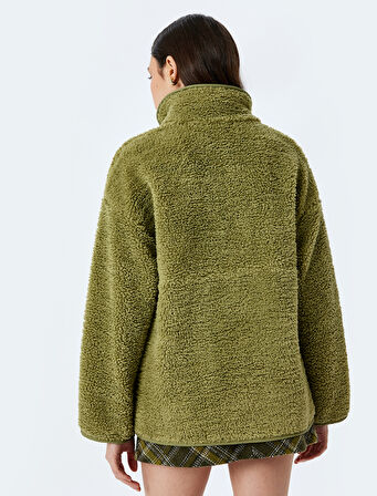 Dik Yaka Fermuarlı Cep Detaylı Peluş Oversize Sweatshirt