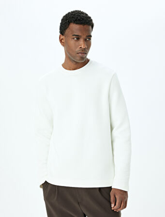 Uzun Kollu Pamuk Karışımlı Dokulu Basic Bisiklet Yaka Sweatshirt