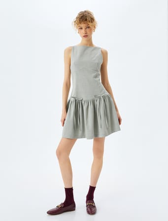 Mini Slim Fit Bisiklet Yaka A Kesim Fiyonklu Elbise