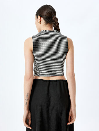 V Yaka Düğmeli Slim Fit Crop Triko Yelek