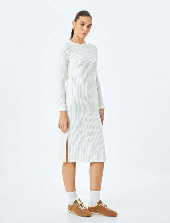 Yumuşak Dokulu Bisiklet Yaka Uzun Kollu Midi Boy Şönil Elbise