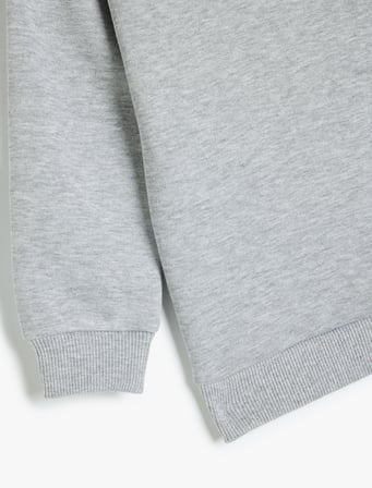 Pamuklu Bisiklet Yaka Uzun Kollu Basic Sweatshirt