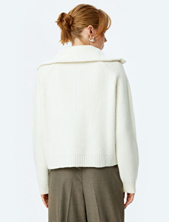 Dik Yaka Fermuarlı Uzun Kollu Triko Hırka