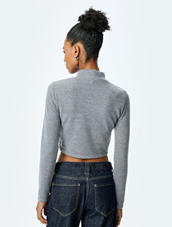 Yumuşak Dokulu Dik Yaka Uzun Kollu Crop Tişört